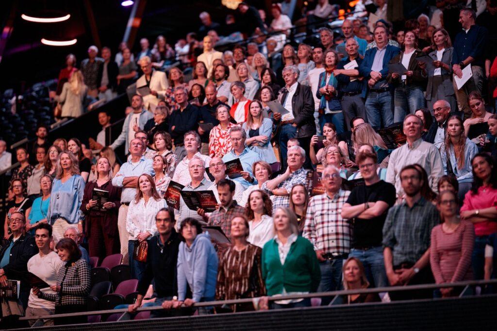 Audience participation, singing Beethoven 9