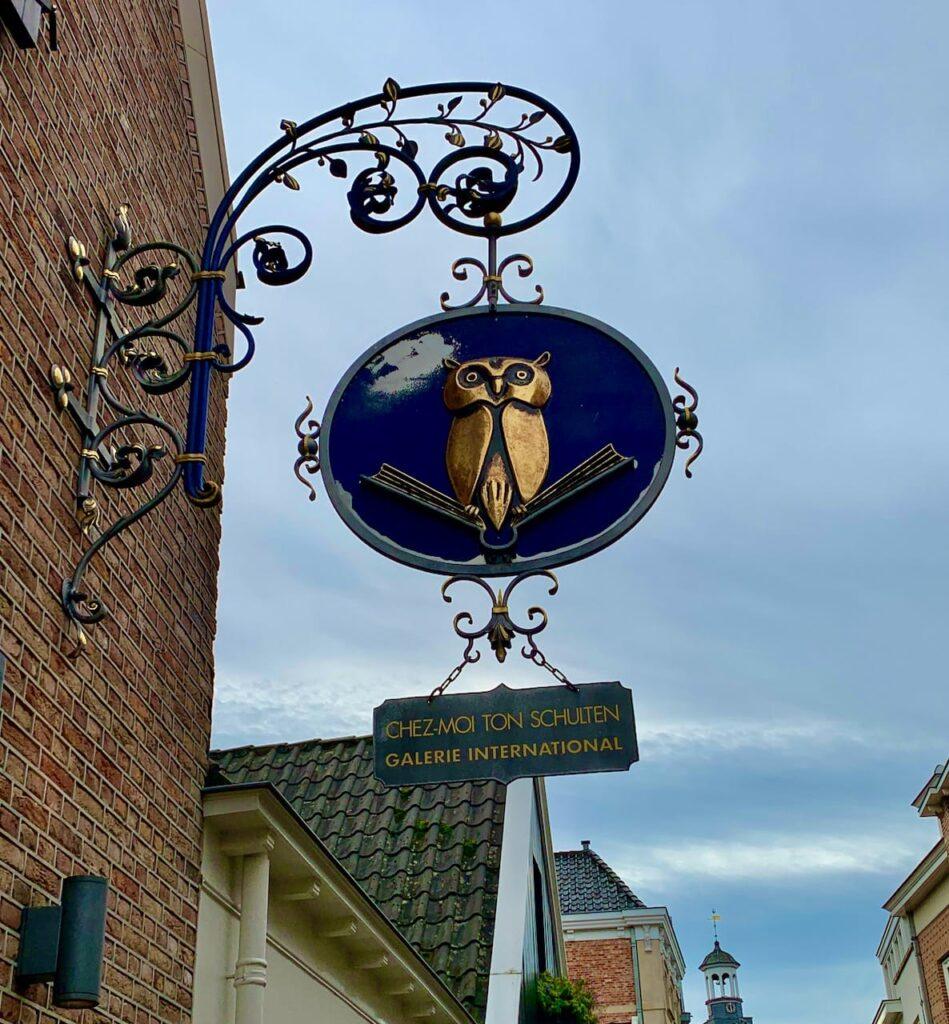 One of the many art museums in the town. Ootmarsum really is the place to go in the East Netherlands for desirable (and sometimes pricey) artwork!