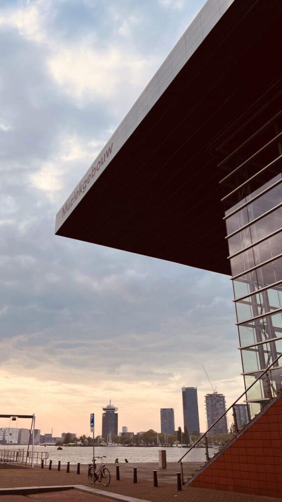 Muziekgebouw