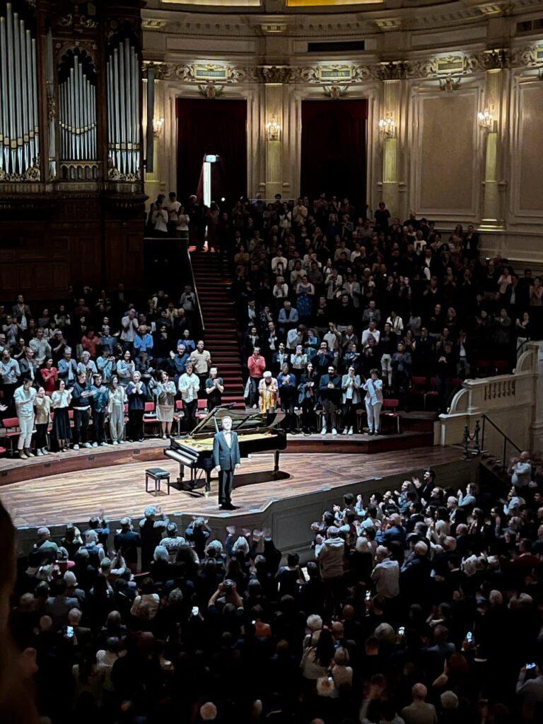 Evgeny Kissin creates the magic in the Concertgebouw