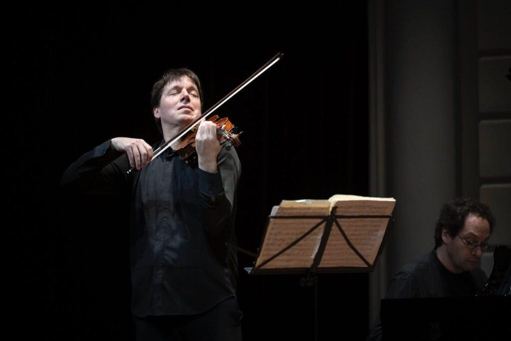 Joshua Bell at the Concertgebouw with pianist Shai Wosner © Simon Van Boxtel
