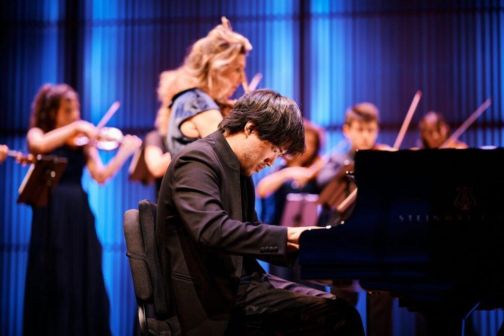 Bruce Liu plays Chopin
