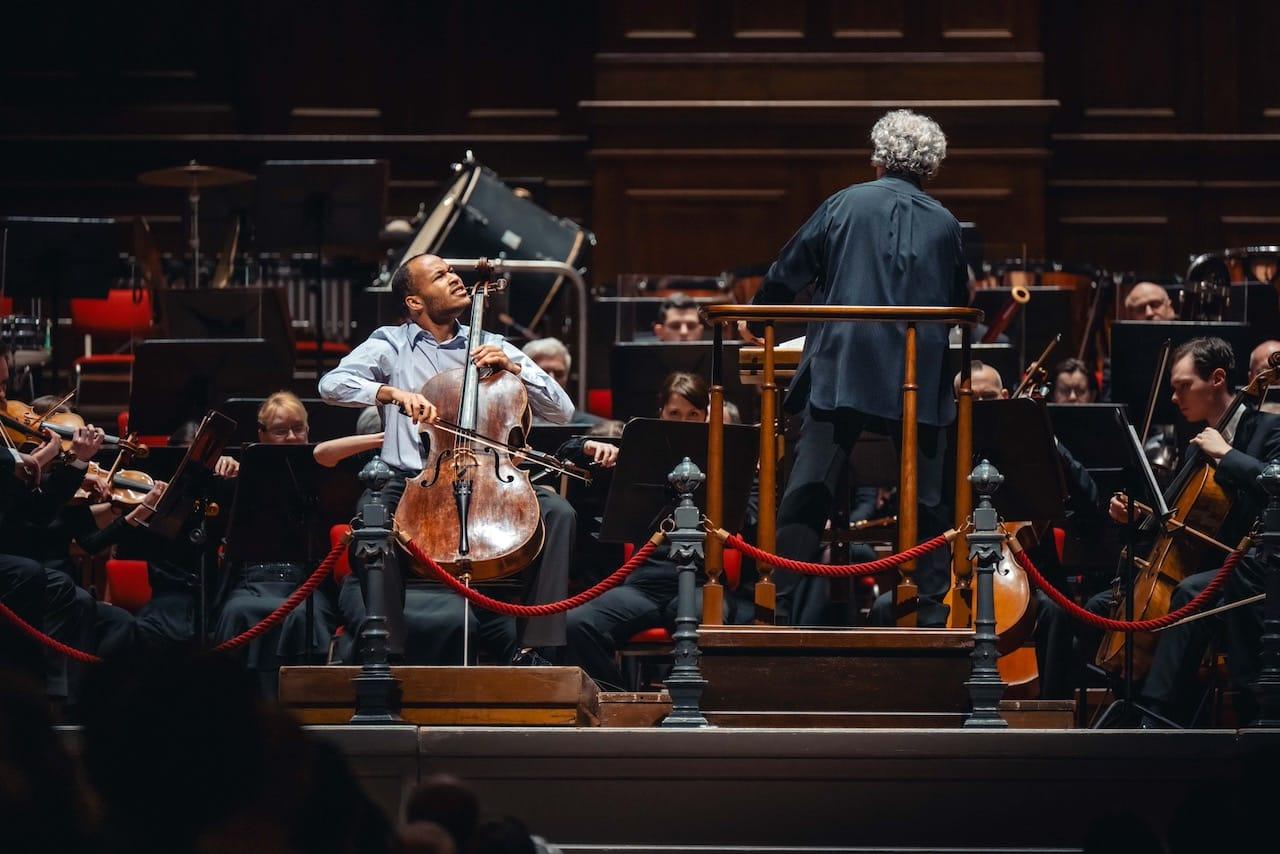 Sheku Kanneh-MAson and the Czech Phil