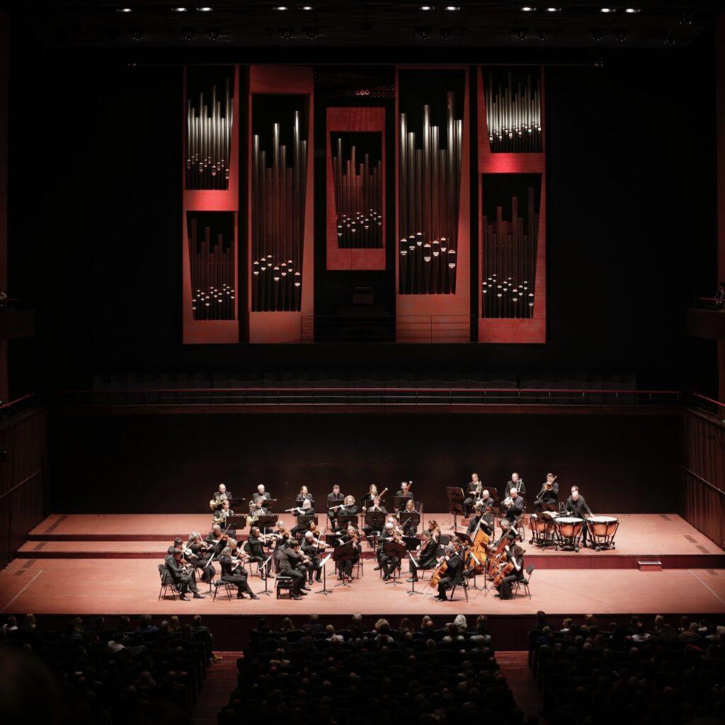Joshua Bell and the ASMF